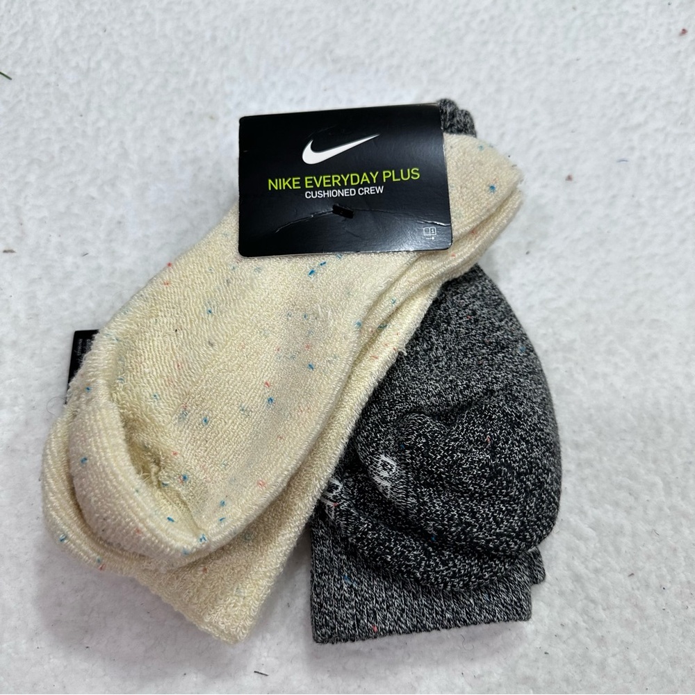 Nike Socks - Picture 2 of 6